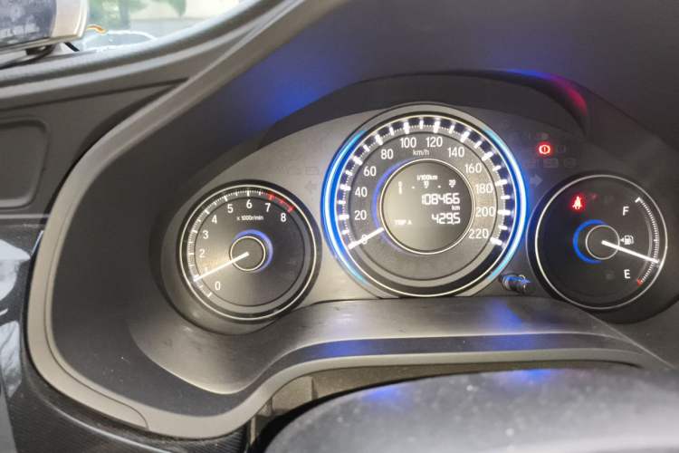 Used Honda Crider 2013 1.8L manual Comfort version Odometer Close Up