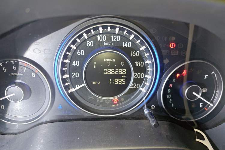 Used Honda Crider 2013 1.8L automatic flagship version Odometer Close Up