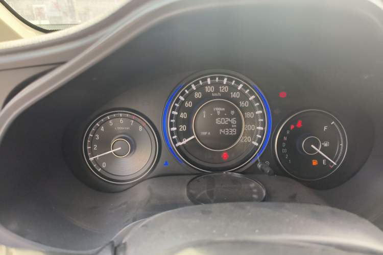 Used Honda Crider 2013 1.8L automatic luxury edition Odometer Close Up