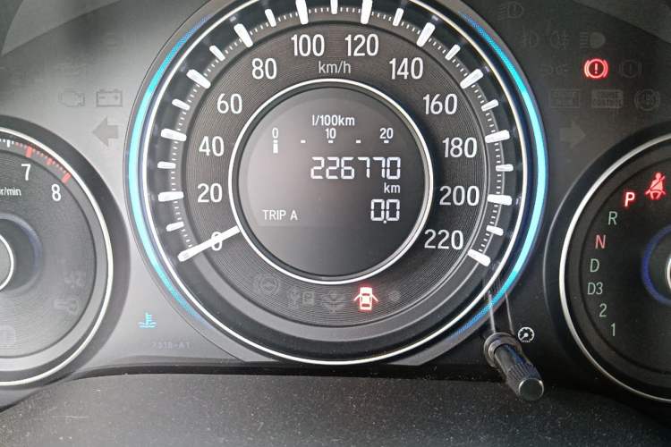 Used Honda Crider 2013 1.8L automatic luxury edition Odometer Close Up