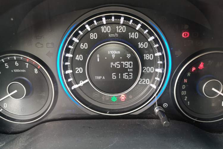 Used Honda Crider 2013 1.8L automatic luxury edition Odometer Close Up