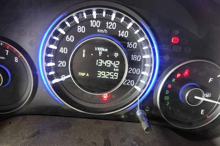 Used Honda Crider 2013 1.8L automatic flagship version Odometer Close Up