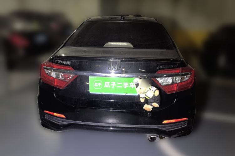 Used Honda Crider 2013 1.8L automatic luxury edition Rear