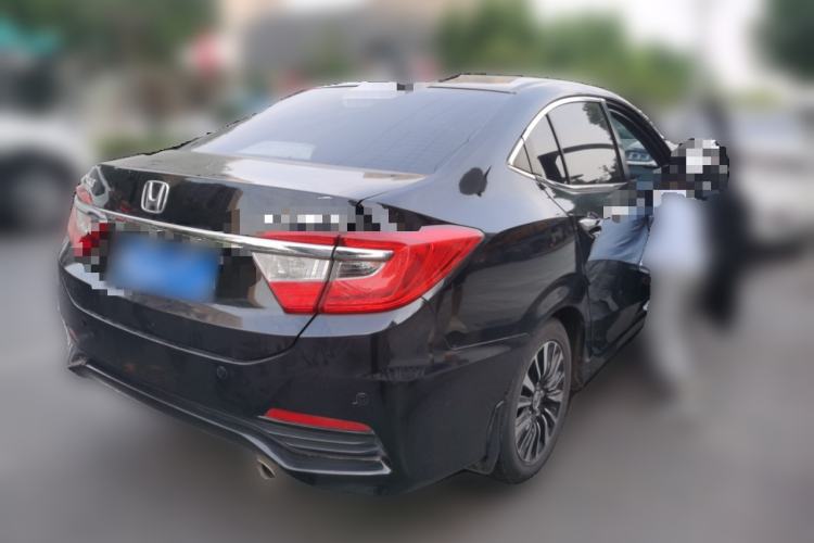 Used Honda Crider 2013 1.8L automatic luxury edition Rear Right 45 Deg