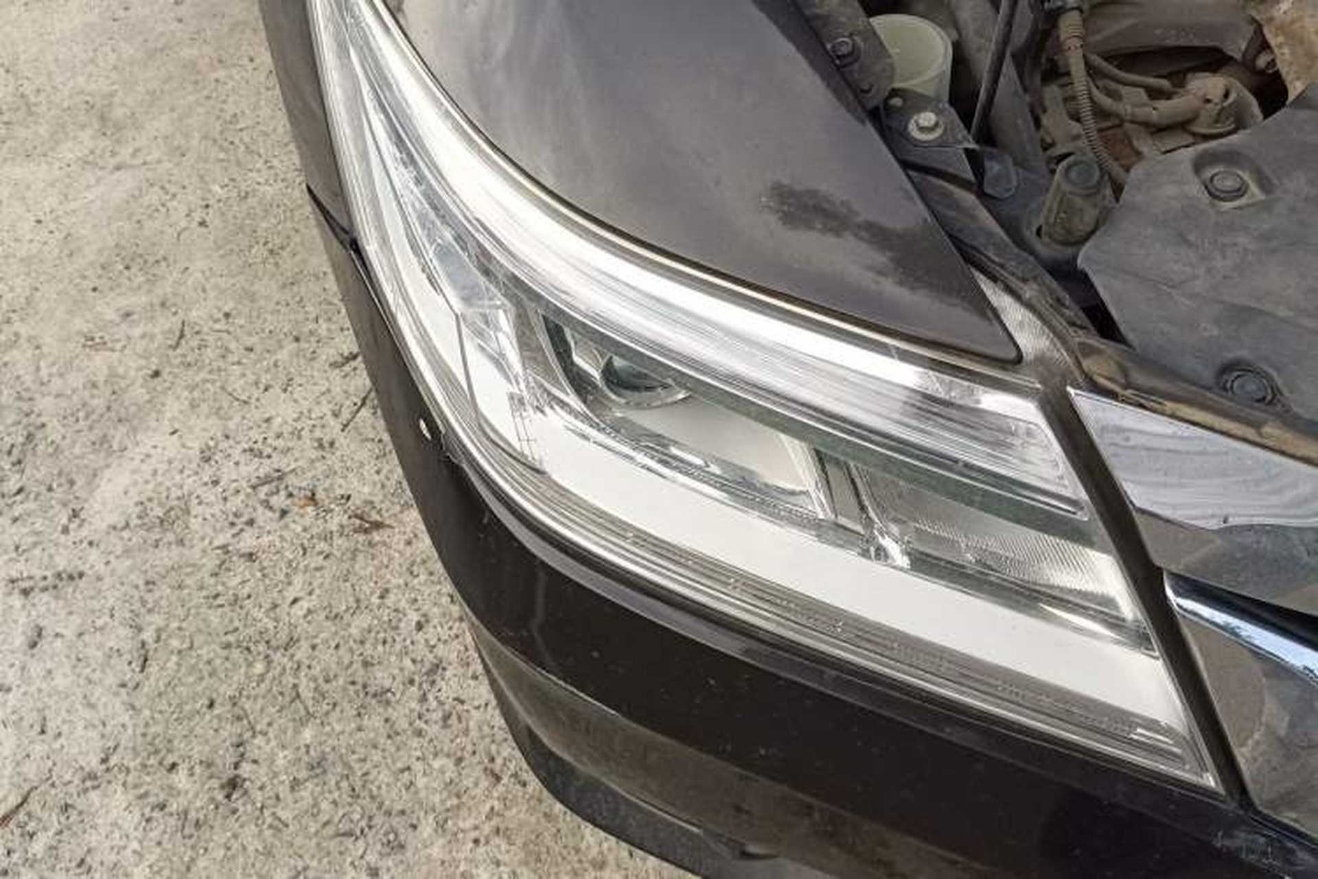 Used Honda Crider 2013 1.8L automatic luxury edition Right Front Headlight