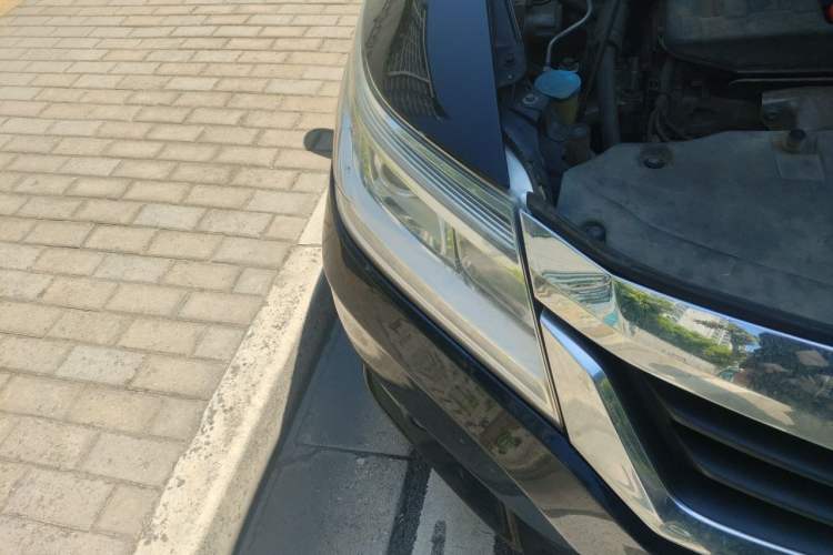 Used Honda Crider 2013 1.8L automatic luxury edition Right Front Headlight