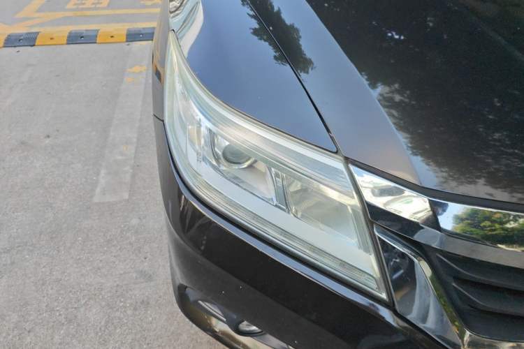 Used Honda Crider 2013 1.8L automatic luxury edition Right Front Headlight