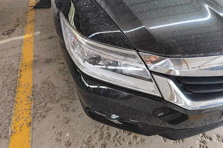 Used Honda Crider 2013 1.8L automatic flagship version Right Front Headlight