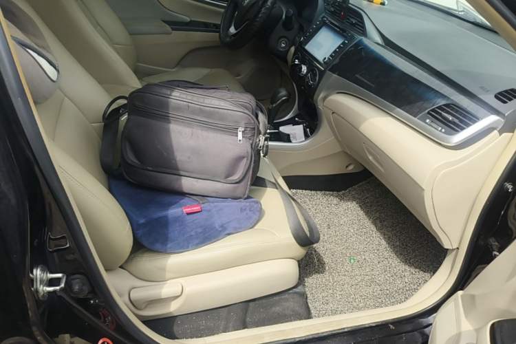 Used Honda Crider 2013 1.8L automatic comfort version Right Front Seat