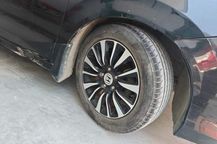 Used Honda Crider 2013 1.8L manual Comfort version Right Front Wheel Hub