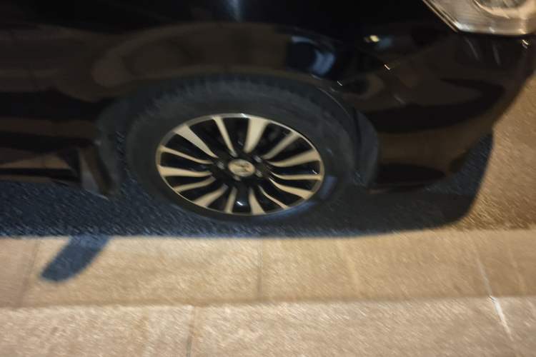Used Honda Crider 2013 1.8L manual Comfort version Right Front Wheel Hub