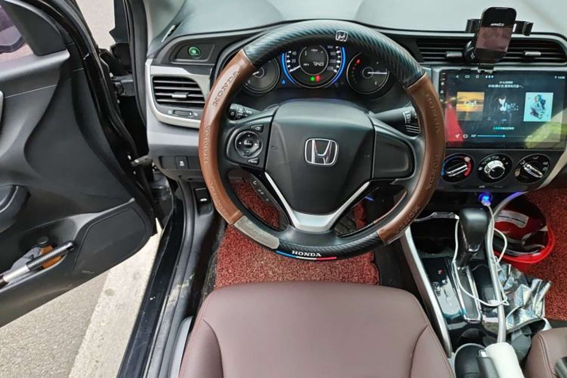 Used Honda Crider 2013 1.8L automatic luxury edition Steering Wheel