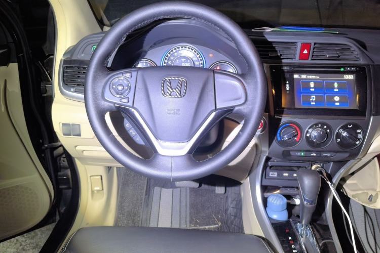 Used Honda Crider 2013 1.8L automatic luxury edition Steering Wheel