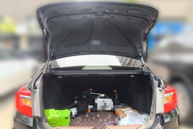 Used Honda Crider 2013 1.8L automatic luxury edition Trunk