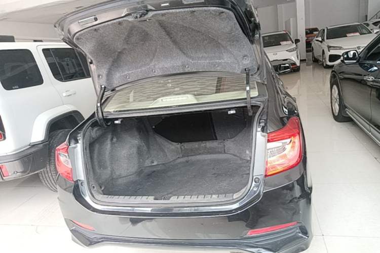 Used Honda Crider 2013 1.8L manual Comfort version Trunk