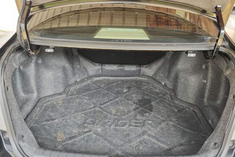 Used Honda Crider 2013 1.8L automatic comfort version Trunk