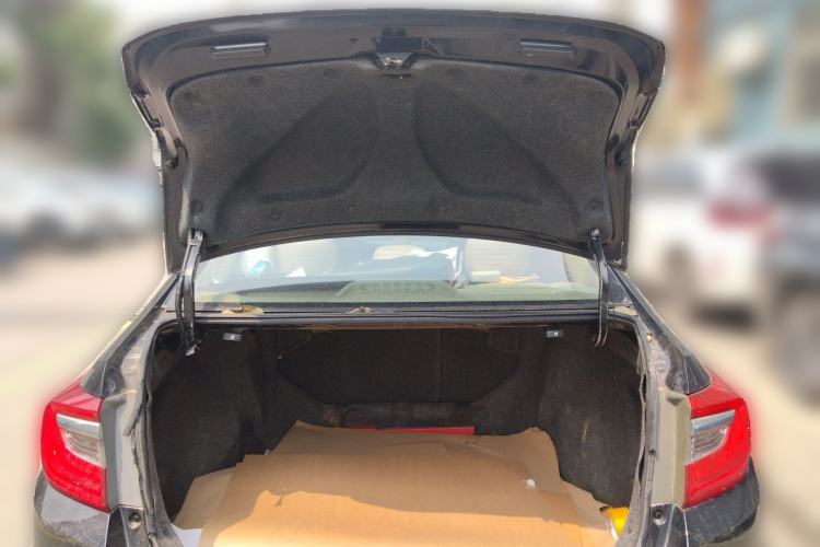 Used Honda Crider 2013 1.8L automatic luxury edition Trunk