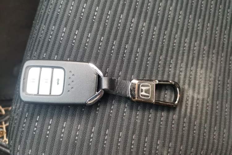 Used Honda Crider 2013 1.8L automatic luxury edition Vehicle Key