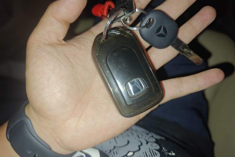 Used Honda Crider 2013 1.8L automatic luxury edition Vehicle Key