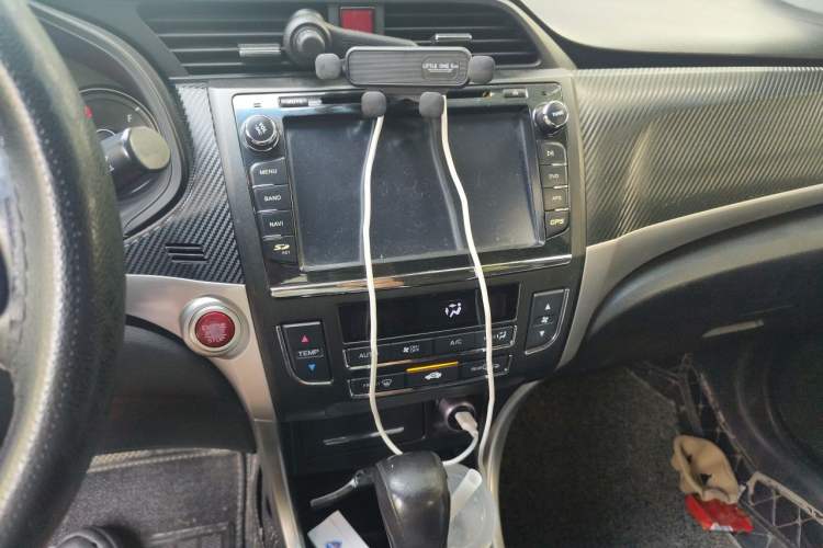 Used Honda Crider 2013 1.8L automatic flagship version Audio And AC Panel