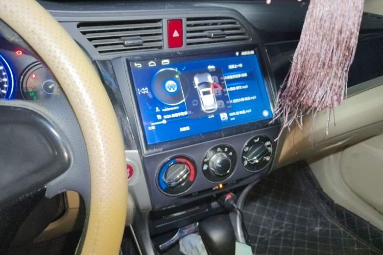 Used Honda Crider 2013 1.8L automatic luxury edition Audio And AC Panel