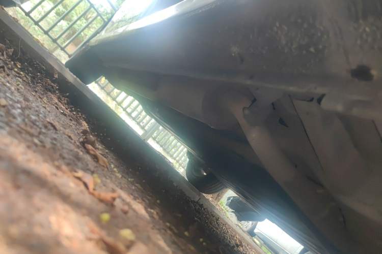 Used Honda Crider 2013 1.8L automatic luxury edition Chassis Front Right