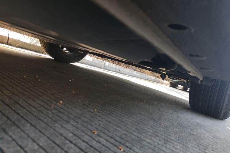 Used Honda Crider 2013 1.8L automatic luxury edition Chassis Rear Left