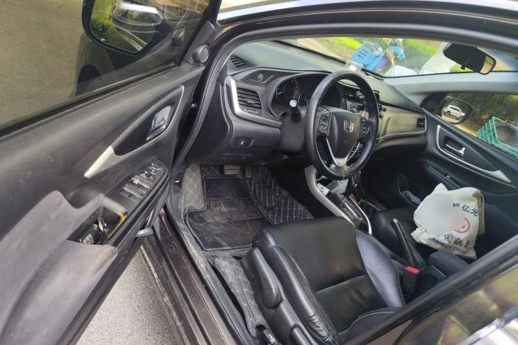 Used Honda Crider 2013 1.8L automatic flagship version Driver Seat