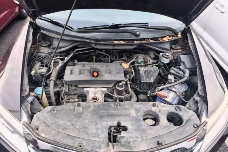 Used Honda Crider 2013 1.8L automatic luxury edition Engine Bay