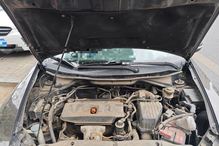 Used Honda Crider 2013 1.8L automatic luxury edition Engine Bay