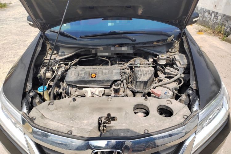 Used Honda Crider 2013 1.8L automatic luxury edition Engine Bay