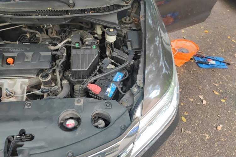 Used Honda Crider 2013 1.8L automatic luxury edition Engine Bay Left