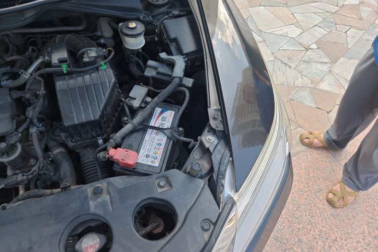 Used Honda Crider 2013 1.8L automatic luxury edition Engine Bay Left
