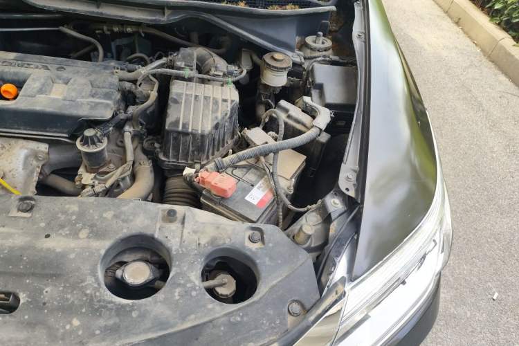 Used Honda Crider 2013 1.8L automatic flagship version Engine Bay Left