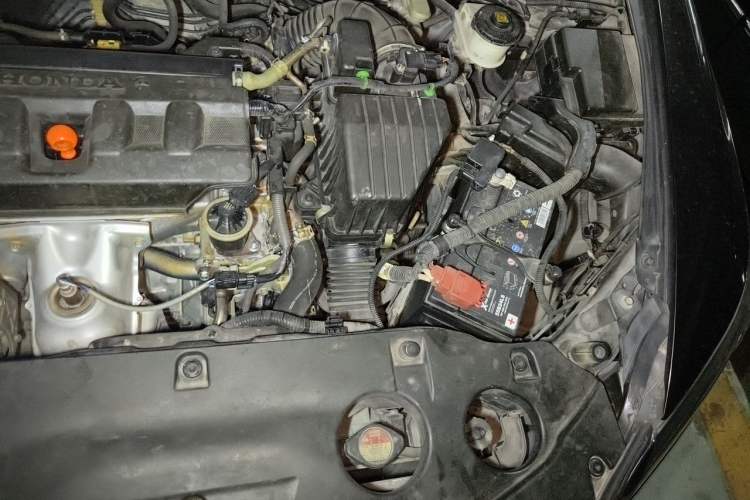 Used Honda Crider 2013 1.8L automatic luxury edition Engine Bay Left