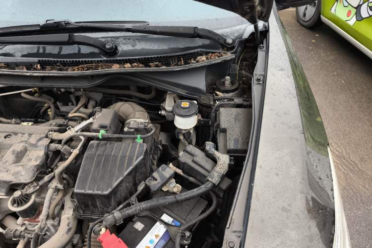 Used Honda Crider 2013 1.8L automatic luxury edition Engine Bay Left