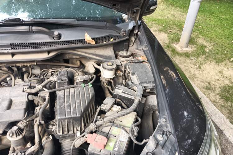 Used Honda Crider 2013 1.8L automatic luxury edition Engine Bay Left