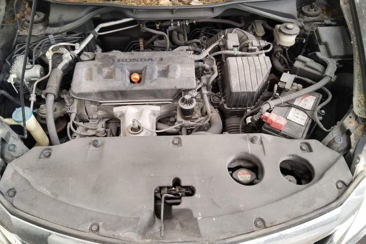 Used Honda Crider 2013 1.8L automatic luxury edition Engine Bay