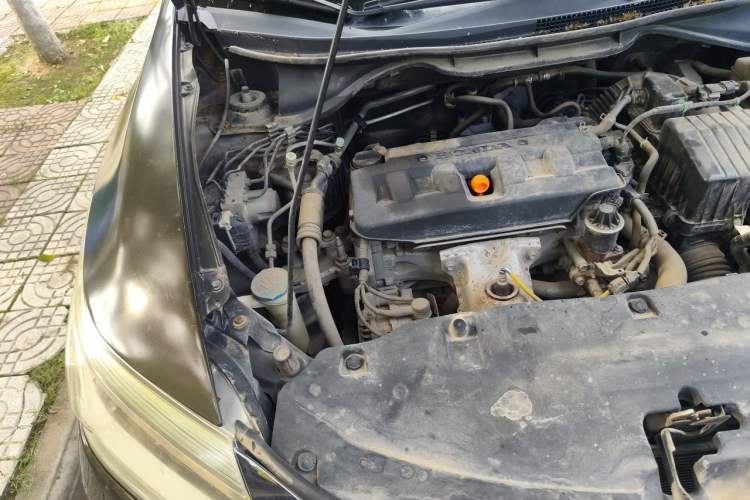 Used Honda Crider 2013 1.8L automatic flagship version Engine Bay Right