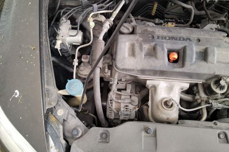 Used Honda Crider 2013 1.8L automatic luxury edition Engine Bay Right