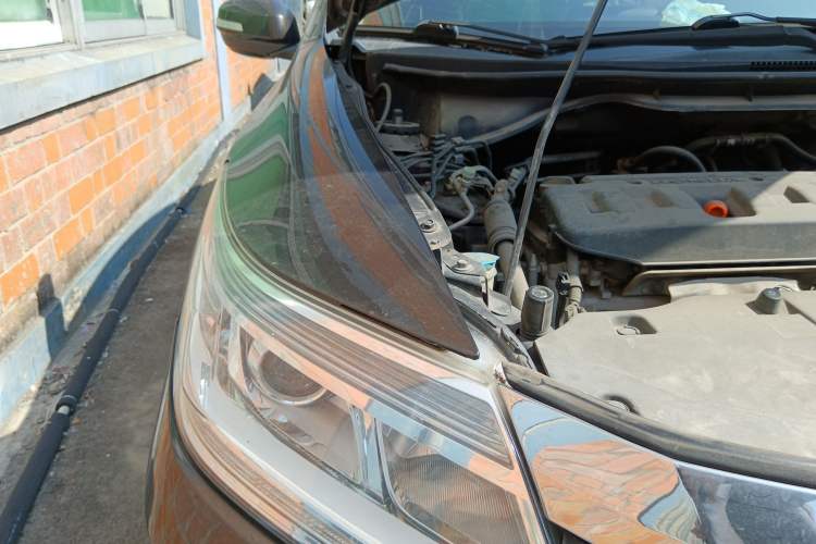 Used Honda Crider 2013 1.8L automatic luxury edition Engine Bay Right