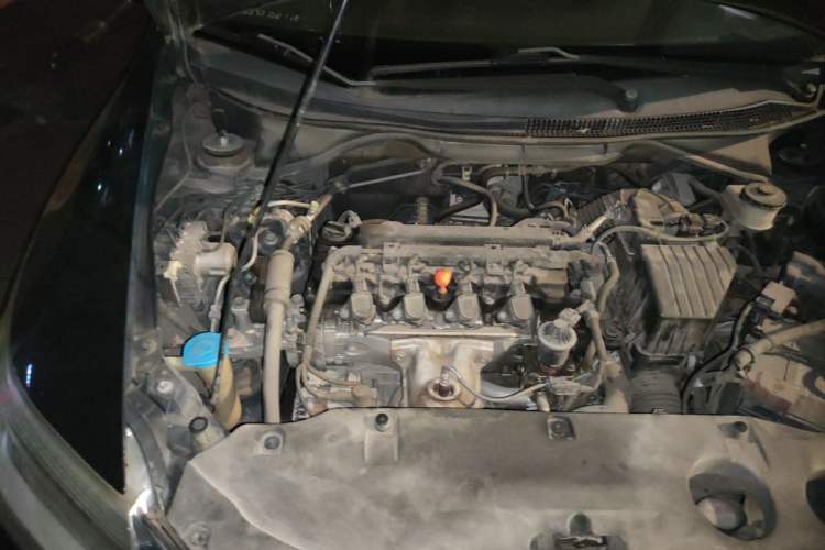 Used Honda Crider 2013 1.8L automatic luxury edition Engine Bay Right