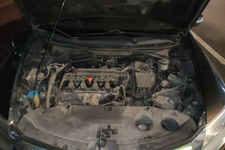 Used Honda Crider 2013 1.8L automatic luxury edition Engine Bay