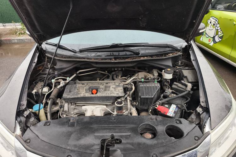 Used Honda Crider 2013 1.8L automatic luxury edition Engine Bay