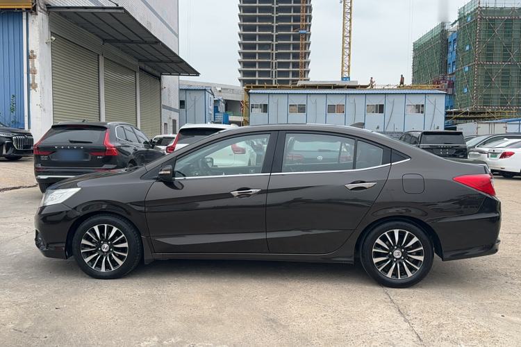 Used Honda Crider 2013 1.8L automatic luxury edition Exterior 5