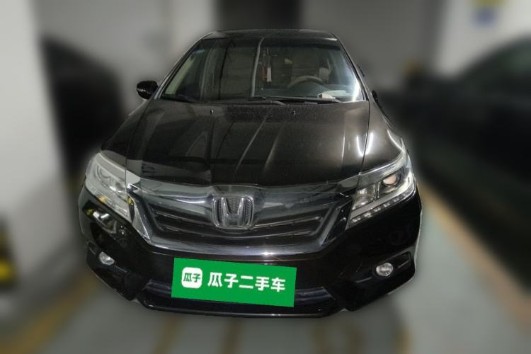 Used Honda Crider 2013 1.8L automatic luxury edition Front