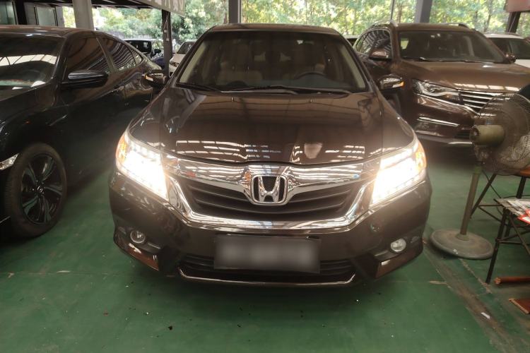 Used Honda Crider 2013 1.8L automatic luxury edition Front