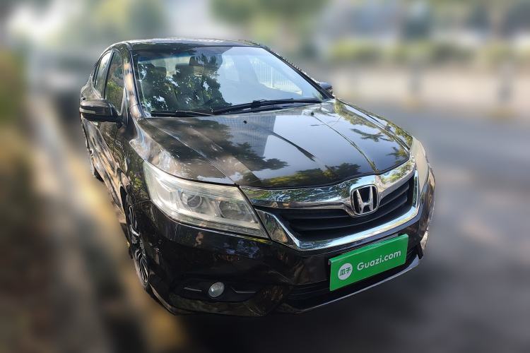 Used Honda Crider 2013 1.8L automatic luxury edition Front Right 45 Deg