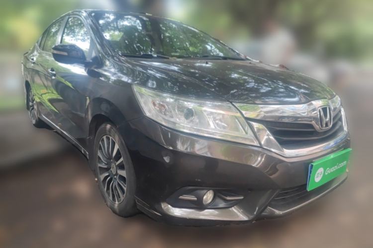 Used Honda Crider 2013 1.8L automatic luxury edition Front Right 45 Deg