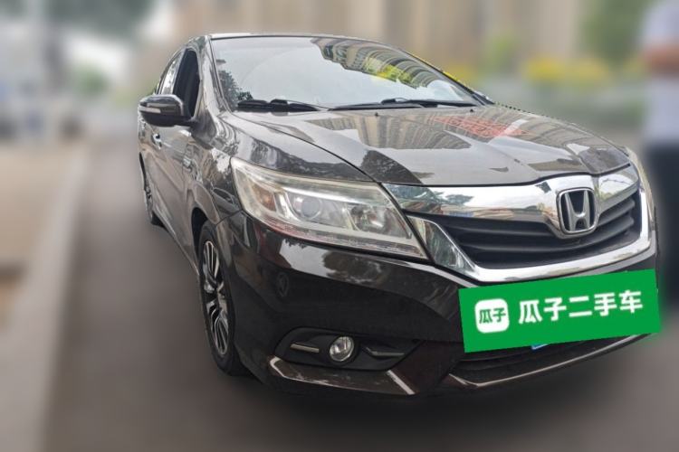 Used Honda Crider 2013 1.8L automatic luxury edition Front Right 45 Deg